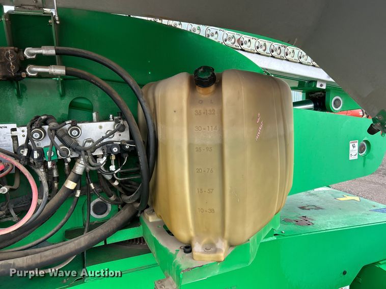 image for item FC5132 2012 Genie S-85 boom lift