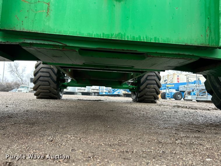 image for item FC5132 2012 Genie S-85 boom lift