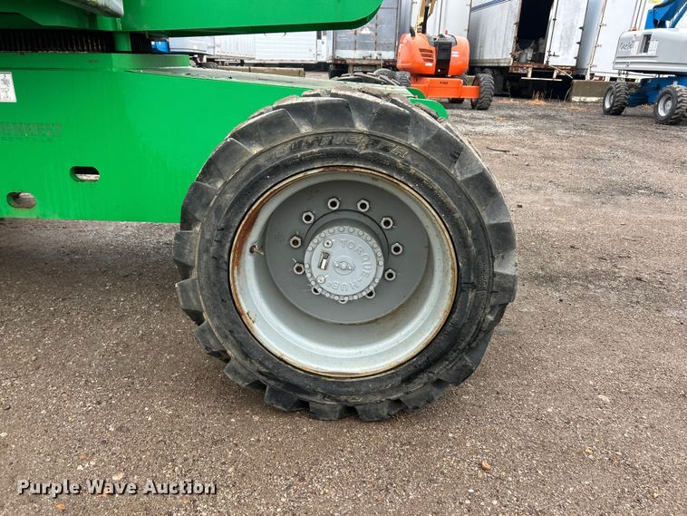 image for item FC5132 2012 Genie S-85 boom lift