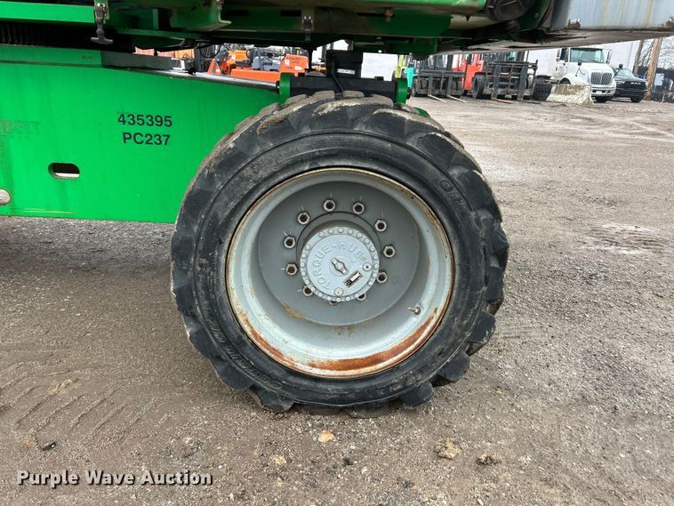 image for item FC5132 2012 Genie S-85 boom lift