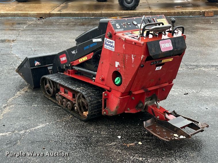 image for item FC5133 2017 Toro TX525 compact utility loader