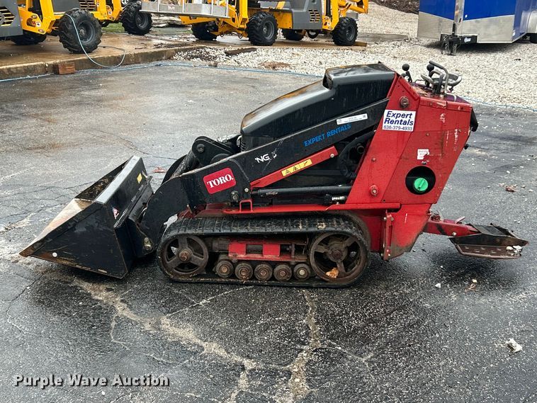 image for item FC5133 2017 Toro TX525 compact utility loader