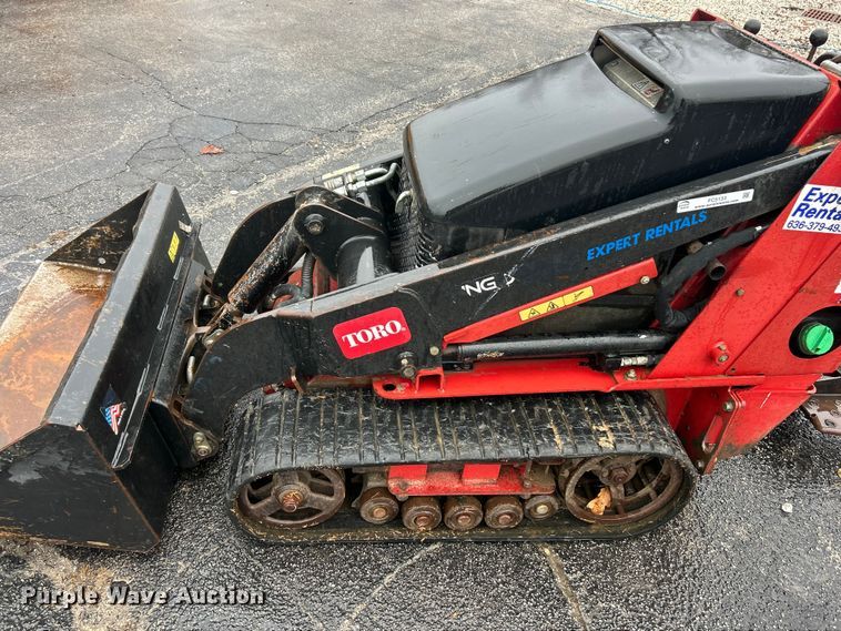 image for item FC5133 2017 Toro TX525 compact utility loader