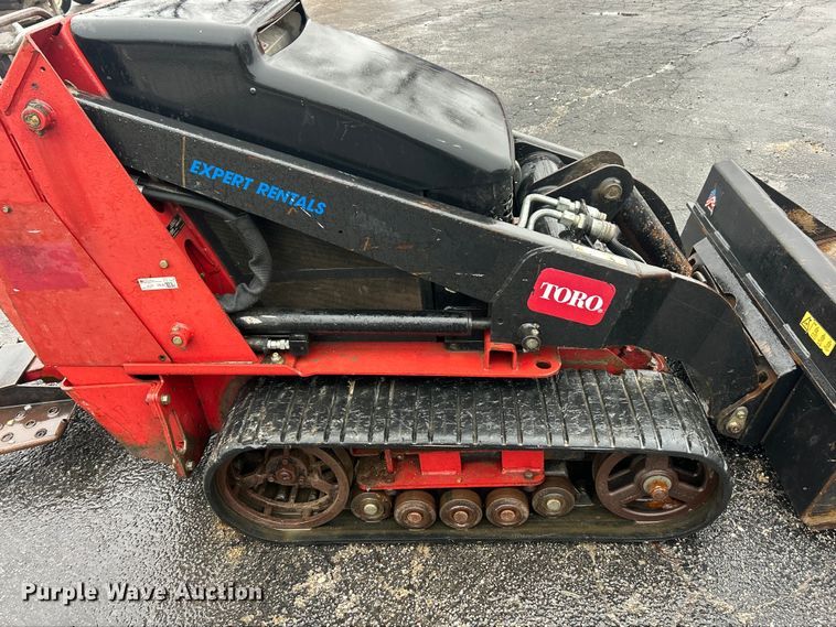 image for item FC5133 2017 Toro TX525 compact utility loader