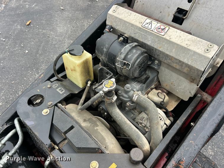 image for item FC5133 2017 Toro TX525 compact utility loader