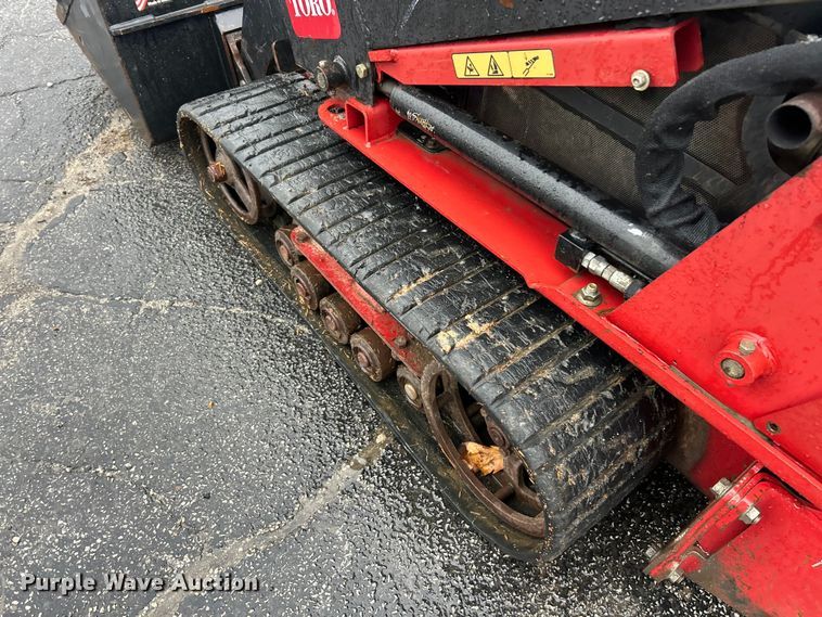 image for item FC5133 2017 Toro TX525 compact utility loader