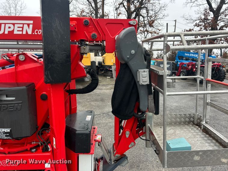 image for item FC5137 2020 Teupen TC60AJ boom lift