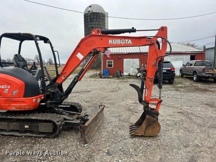image for item FC5138 2016 Kubota KX040-4 mini excavator
