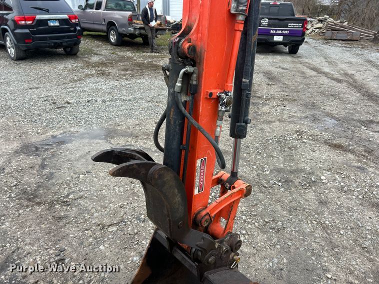 image for item FC5138 2016 Kubota KX040-4 mini excavator