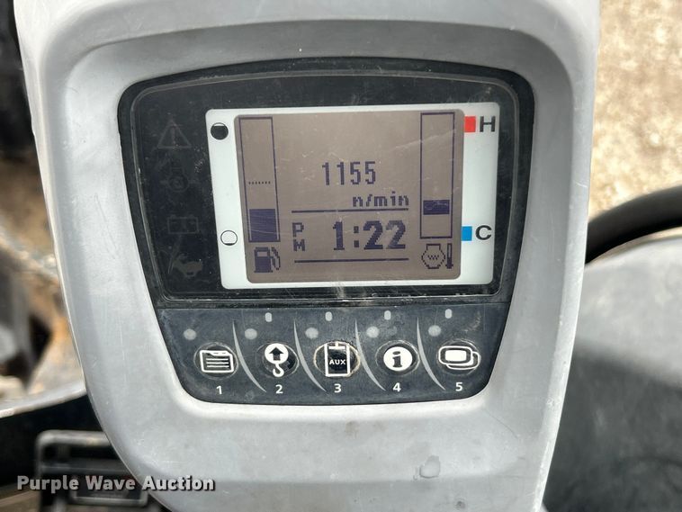 image for item FC5138 2016 Kubota KX040-4 mini excavator