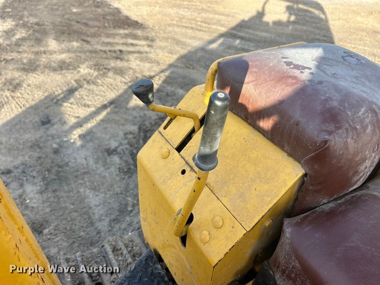 image for item FC5140 John Deere JD350 track loader