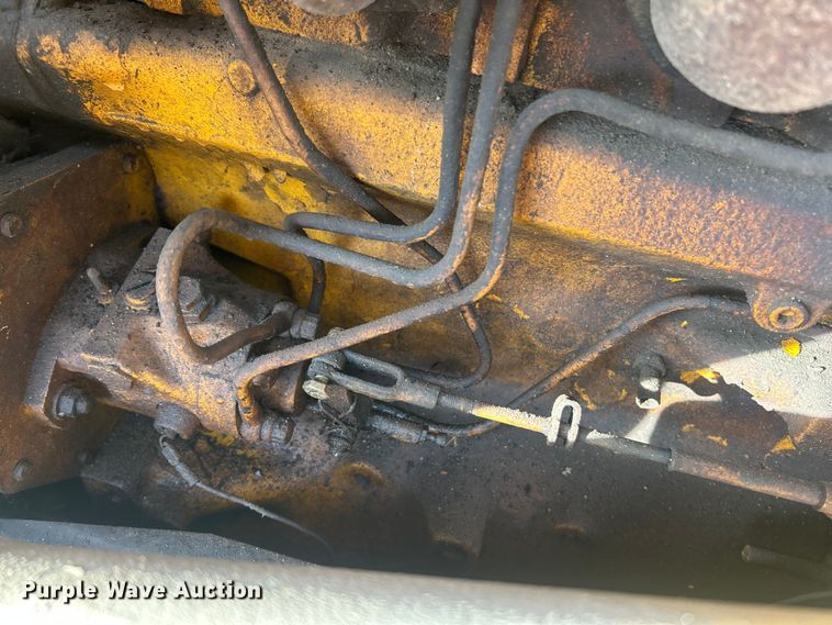 image for item FC5140 John Deere JD350 track loader