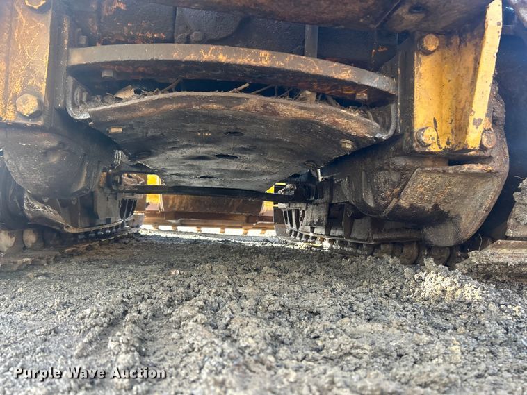 image for item FC5140 John Deere JD350 track loader