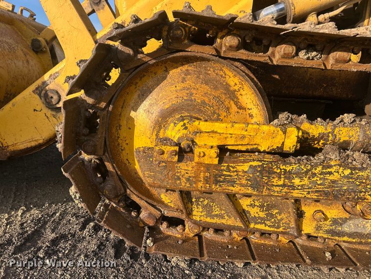 image for item FC5140 John Deere JD350 track loader