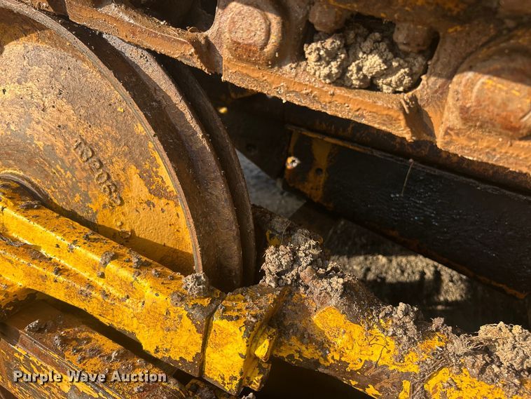 image for item FC5140 John Deere JD350 track loader