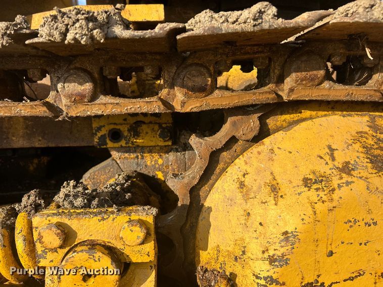 image for item FC5140 John Deere JD350 track loader