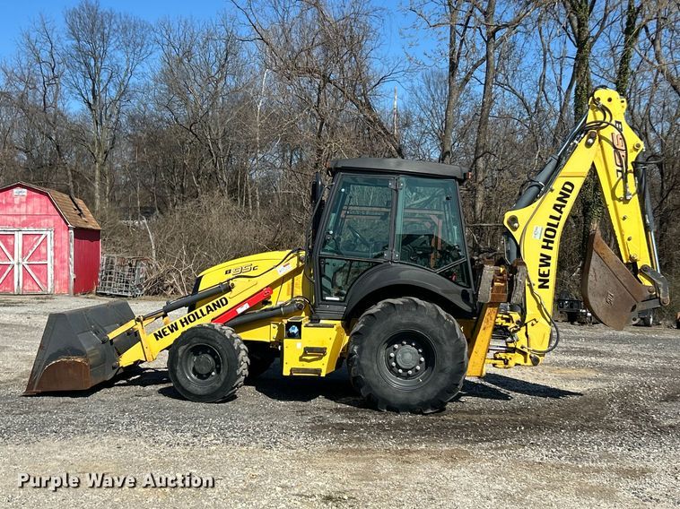 image for item FC5165 2018 New Holland B95C backhoe