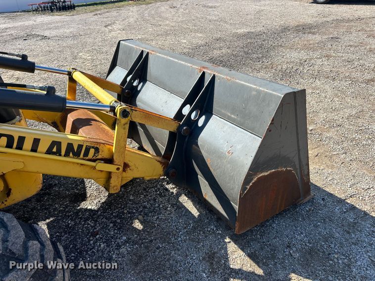 image for item FC5165 2018 New Holland B95C backhoe