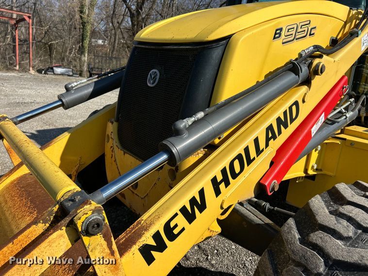image for item FC5165 2018 New Holland B95C backhoe