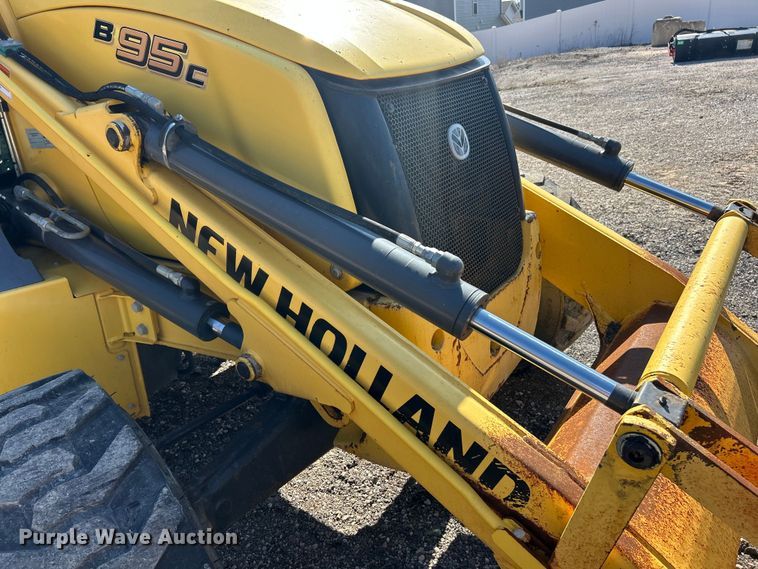 image for item FC5165 2018 New Holland B95C backhoe