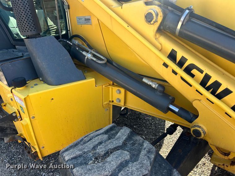 image for item FC5165 2018 New Holland B95C backhoe