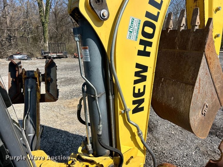 image for item FC5165 2018 New Holland B95C backhoe