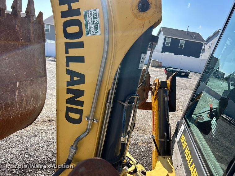 image for item FC5165 2018 New Holland B95C backhoe
