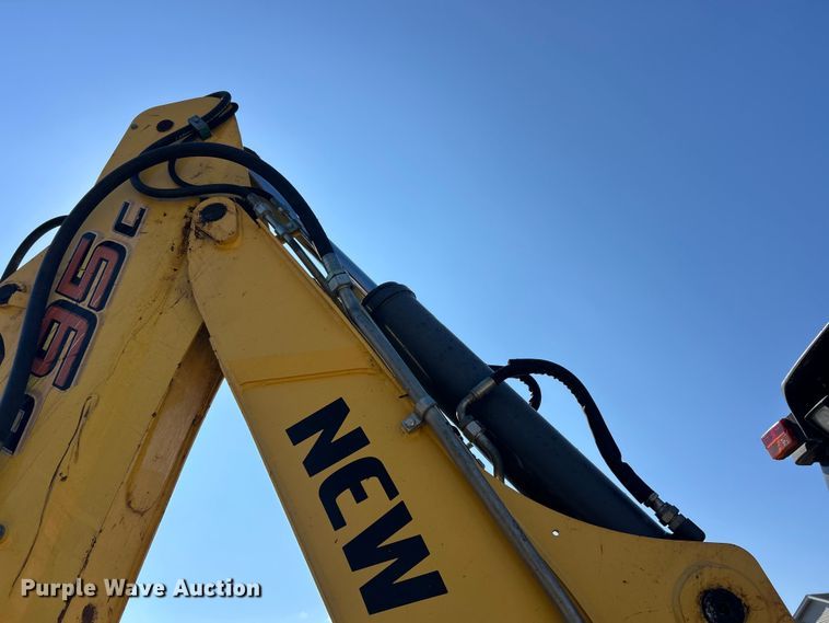image for item FC5165 2018 New Holland B95C backhoe
