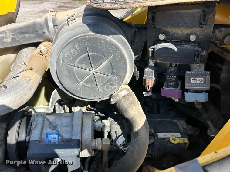 image for item FC5165 2018 New Holland B95C backhoe