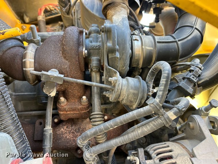 image for item FC5165 2018 New Holland B95C backhoe