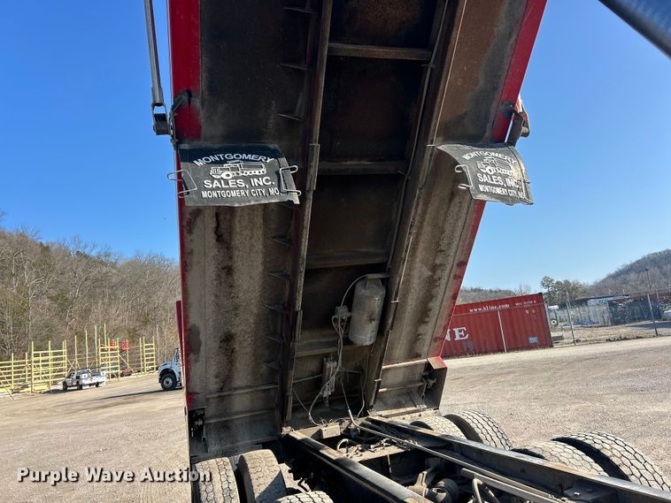 image for item FC5166 2001 Kenworth W900B dump truck