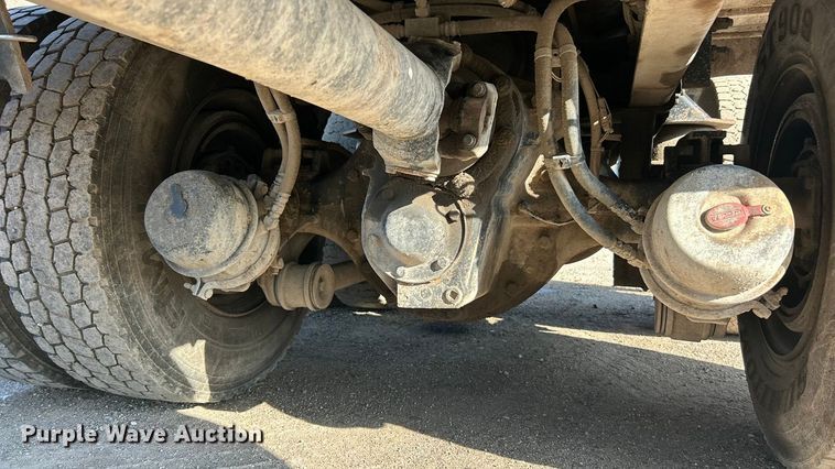 image for item FC5166 2001 Kenworth W900B dump truck