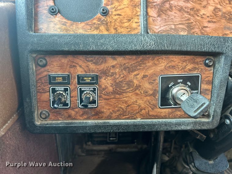 image for item FC5166 2001 Kenworth W900B dump truck