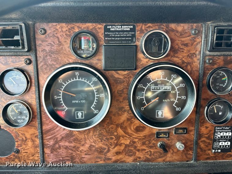 image for item FC5166 2001 Kenworth W900B dump truck