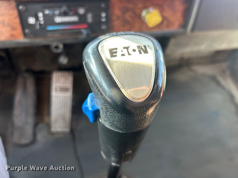 image for item FC5166 2001 Kenworth W900B dump truck