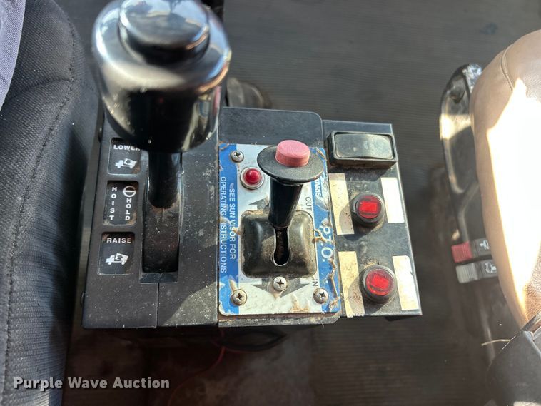 image for item FC5166 2001 Kenworth W900B dump truck