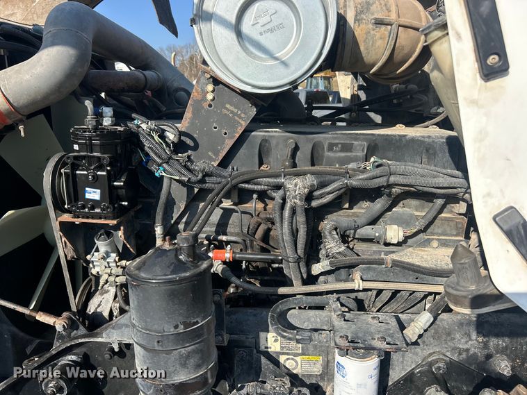 image for item FC5166 2001 Kenworth W900B dump truck