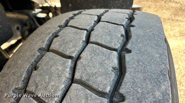 image for item FC5166 2001 Kenworth W900B dump truck