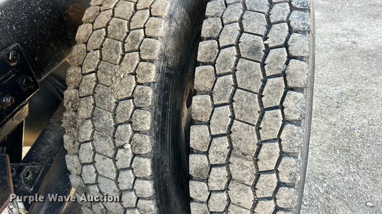 image for item FC5166 2001 Kenworth W900B dump truck