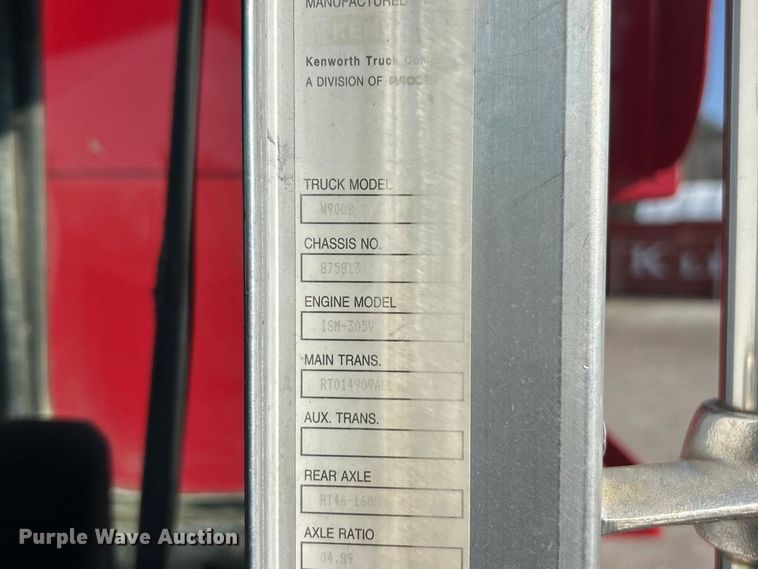 image for item FC5166 2001 Kenworth W900B dump truck