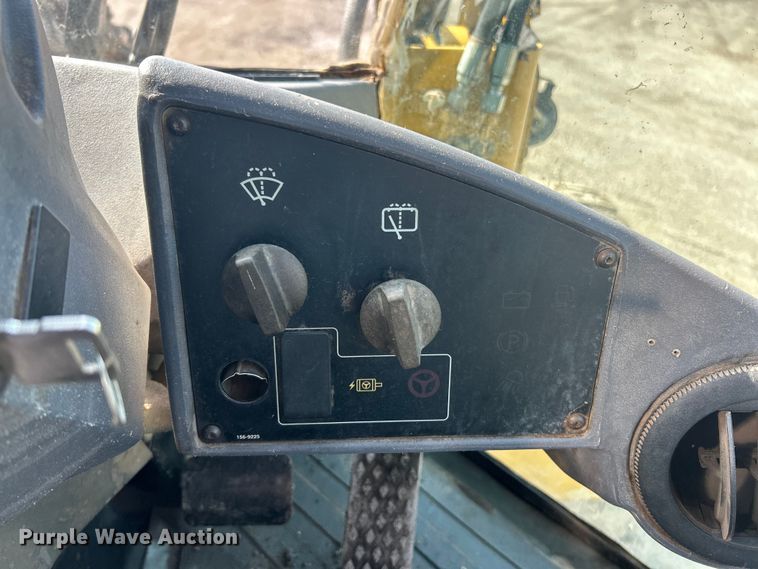 image for item FC5169 2012 Caterpillar IT14G wheel loader