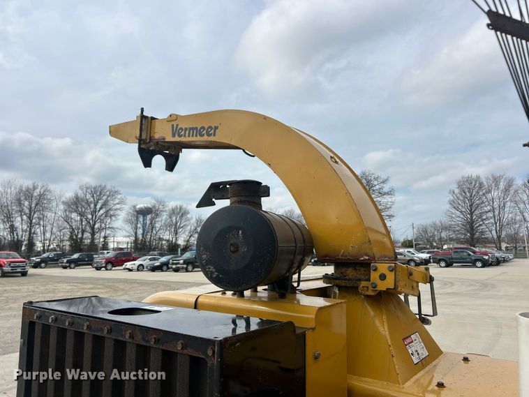 image for item FC5173 2008 Vermeer BC1500 wood chipper