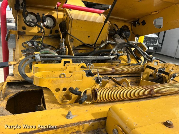 image for item FC5173 2008 Vermeer BC1500 wood chipper