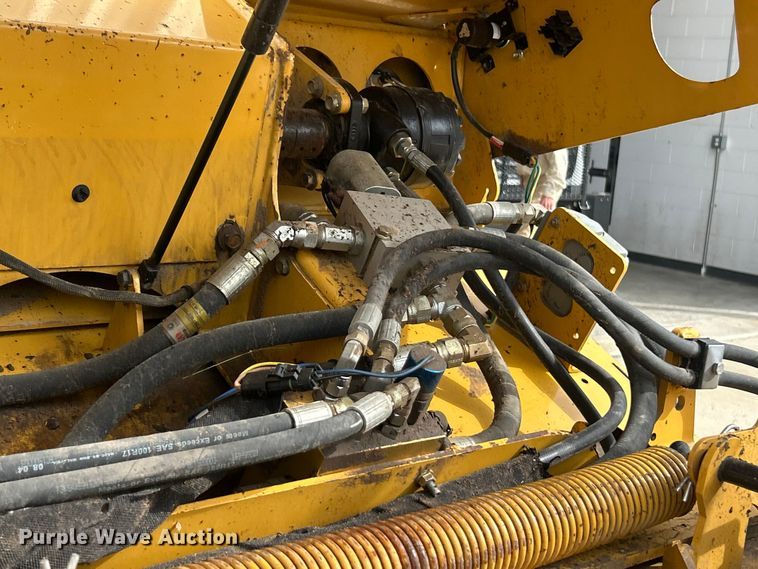 image for item FC5173 2008 Vermeer BC1500 wood chipper