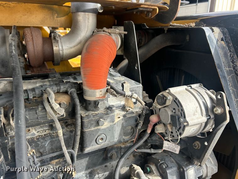 image for item FC5173 2008 Vermeer BC1500 wood chipper