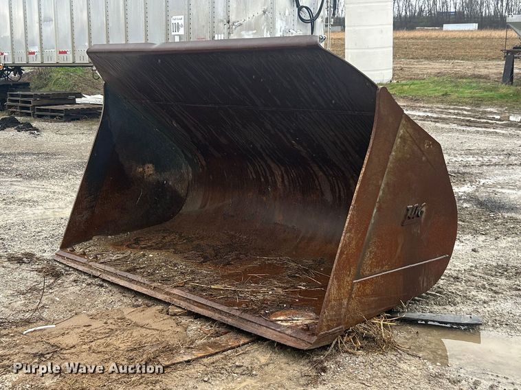 image for item FC5177 Tag wheel loader bucket