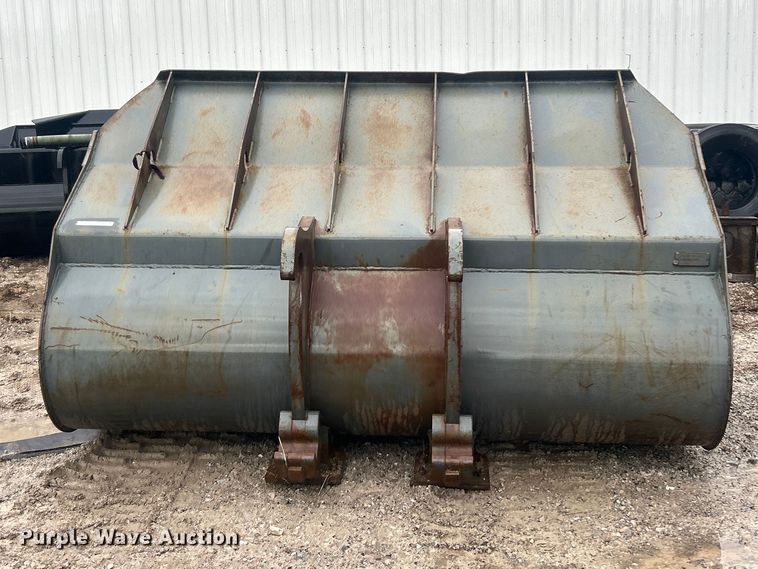 image for item FC5177 Tag wheel loader bucket