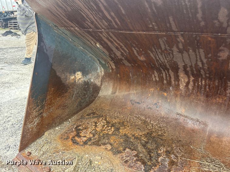 image for item FC5177 Tag wheel loader bucket