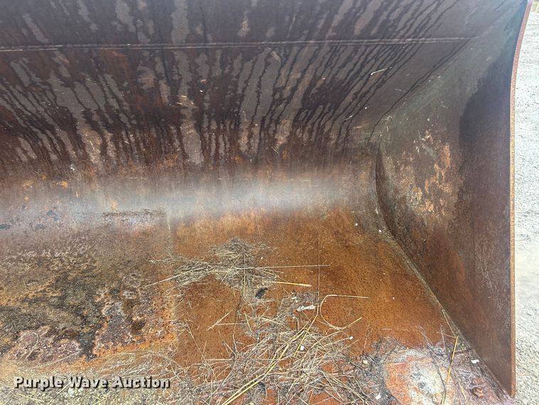 image for item FC5177 Tag wheel loader bucket