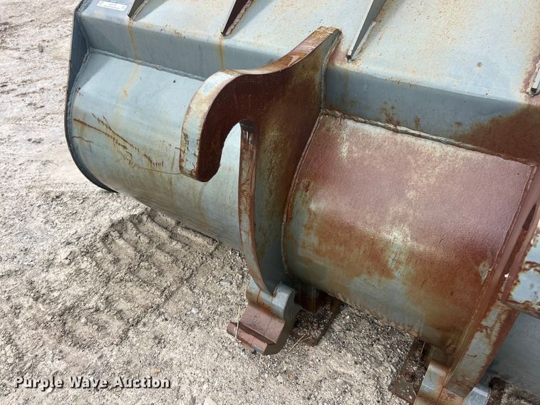 image for item FC5177 Tag wheel loader bucket